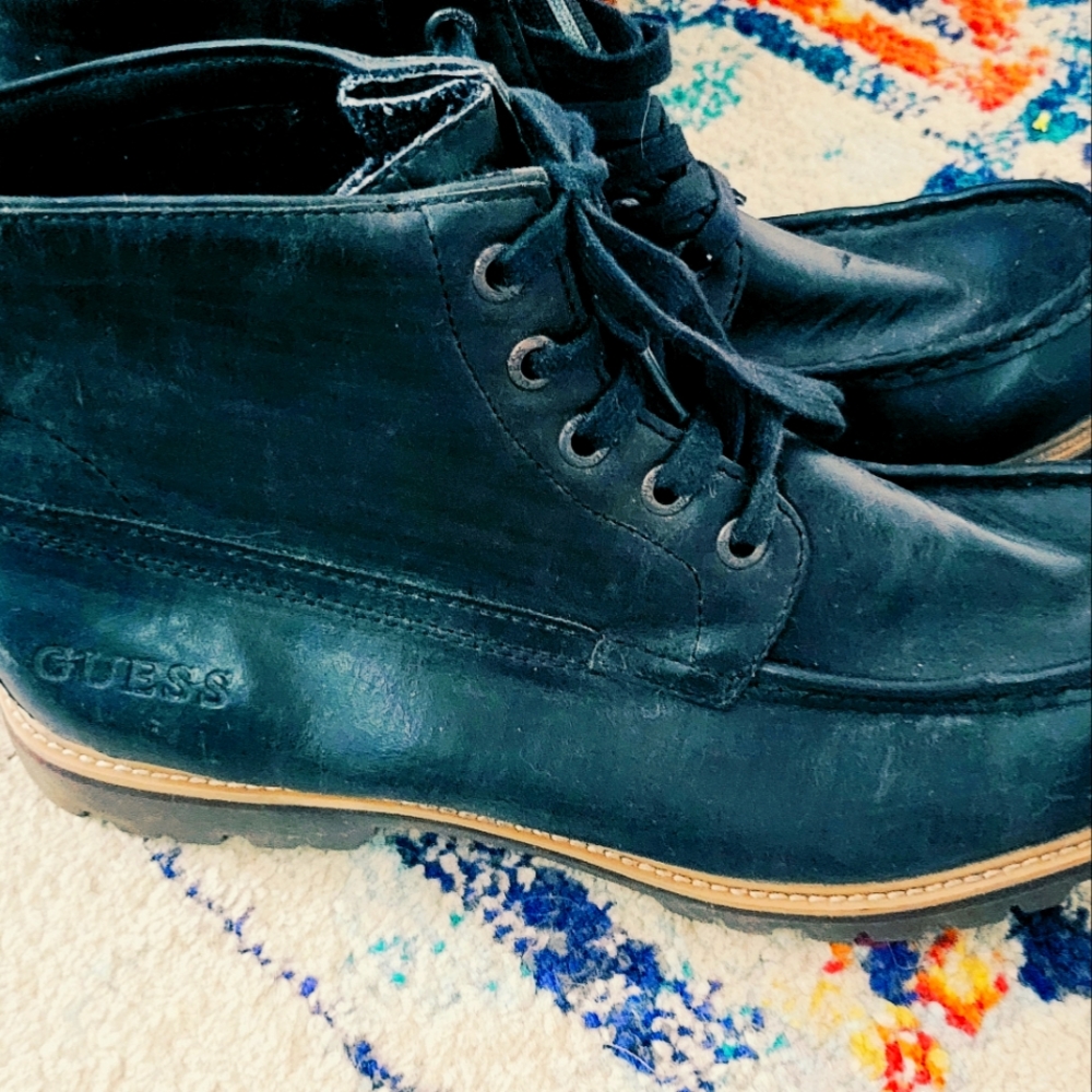 Brand New Men's Guess boots